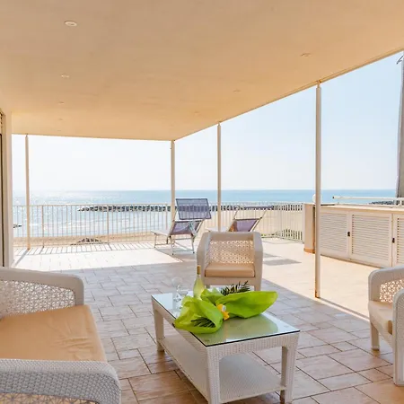 דירה Donnalucata Suite