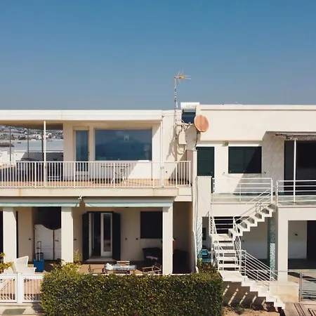Donnalucata Suite شقة